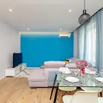 Contemporary Desgined Apartment